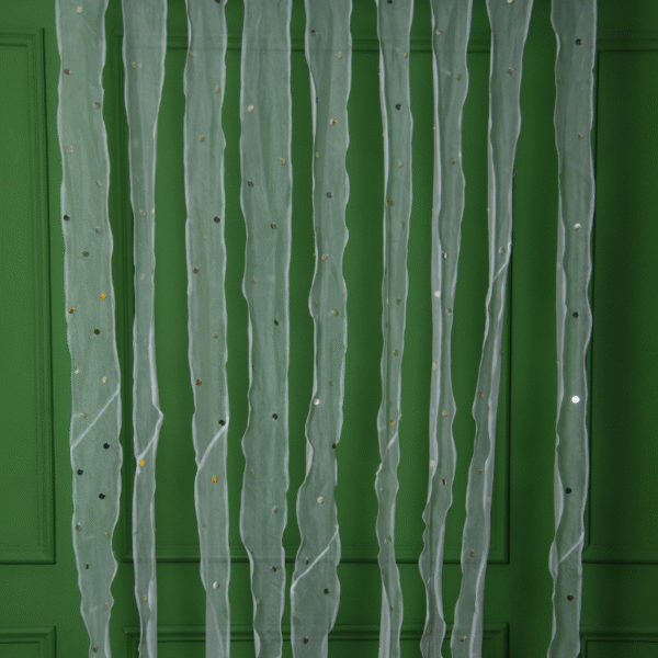 Volora 15-White – 7ft x 3ft – Window